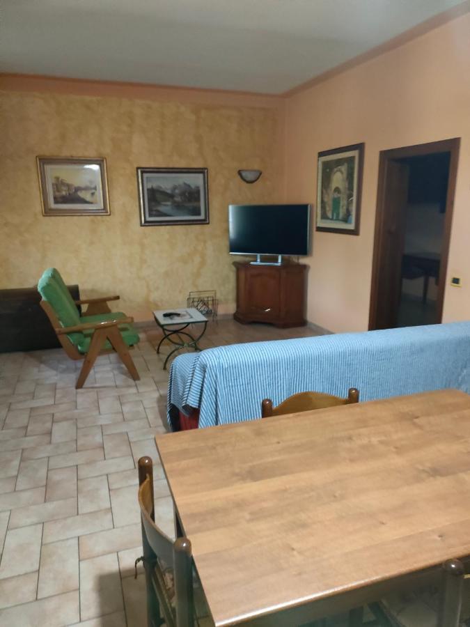 Appartamento Alba Locazione Turistica Сполето Экстерьер фото