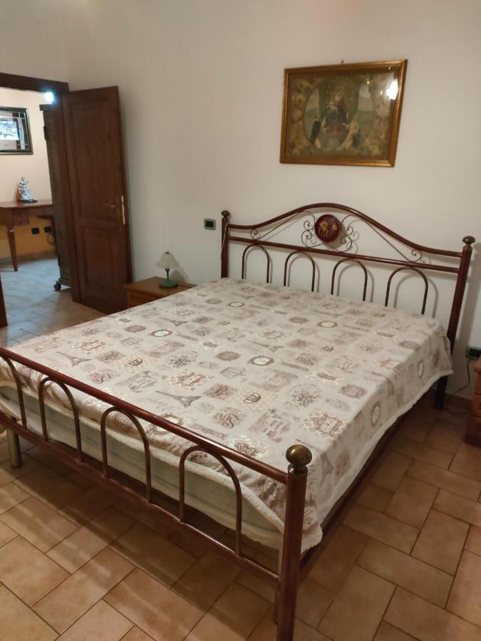 Appartamento Alba Locazione Turistica Сполето Экстерьер фото